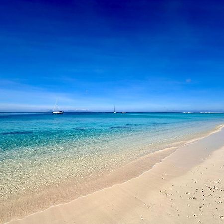 Meri Lodge Huahine Fare ภายนอก รูปภาพ