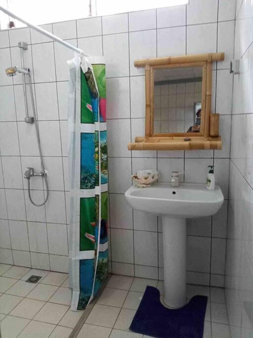 Meri Lodge Huahine Fare ภายนอก รูปภาพ